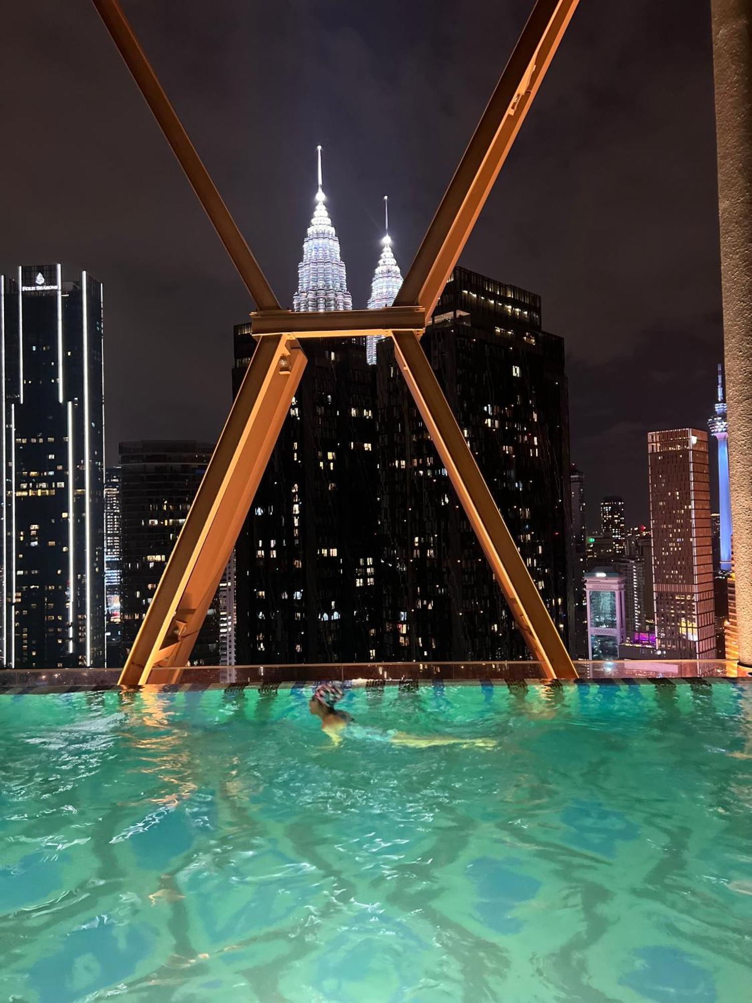 Scarletz Suites Kuala Lumpur By City Center المظهر الخارجي الصورة