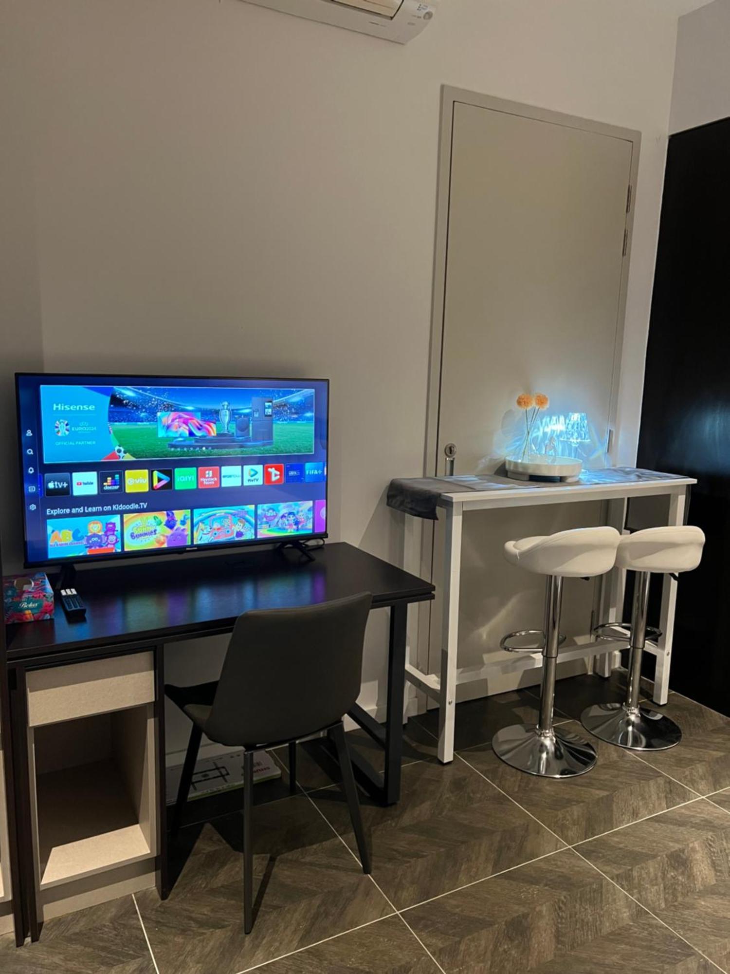 Scarletz Suites Kuala Lumpur By City Center المظهر الخارجي الصورة